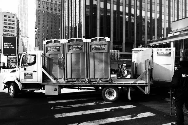 Best Portable toilet rental cost  in Tremont, IL